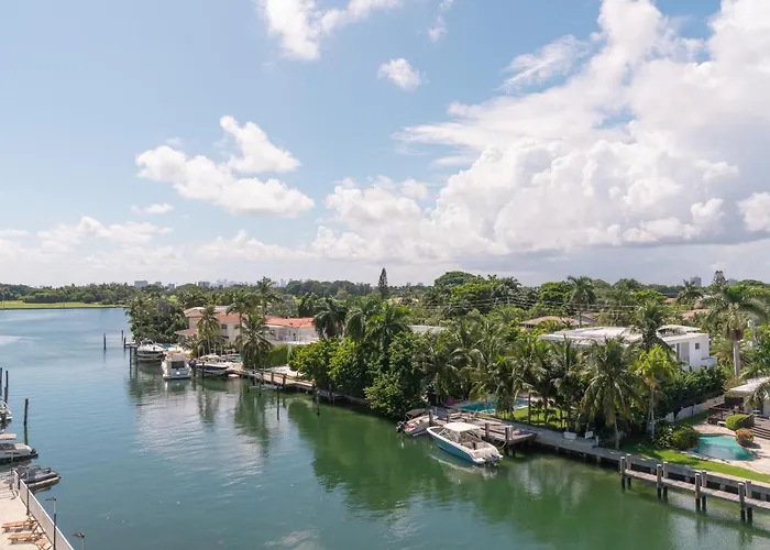 The Altair Bay Harbor Hotel
